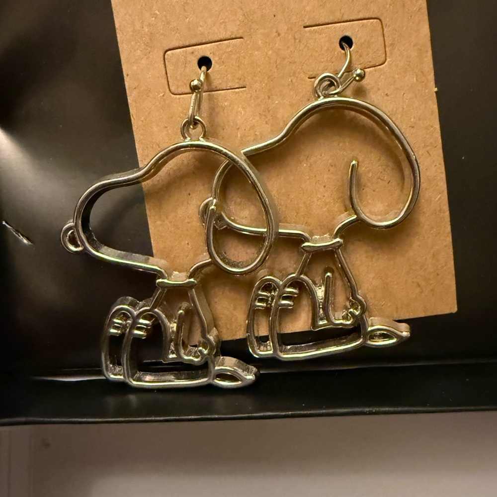 Snoopy Outline Earrings